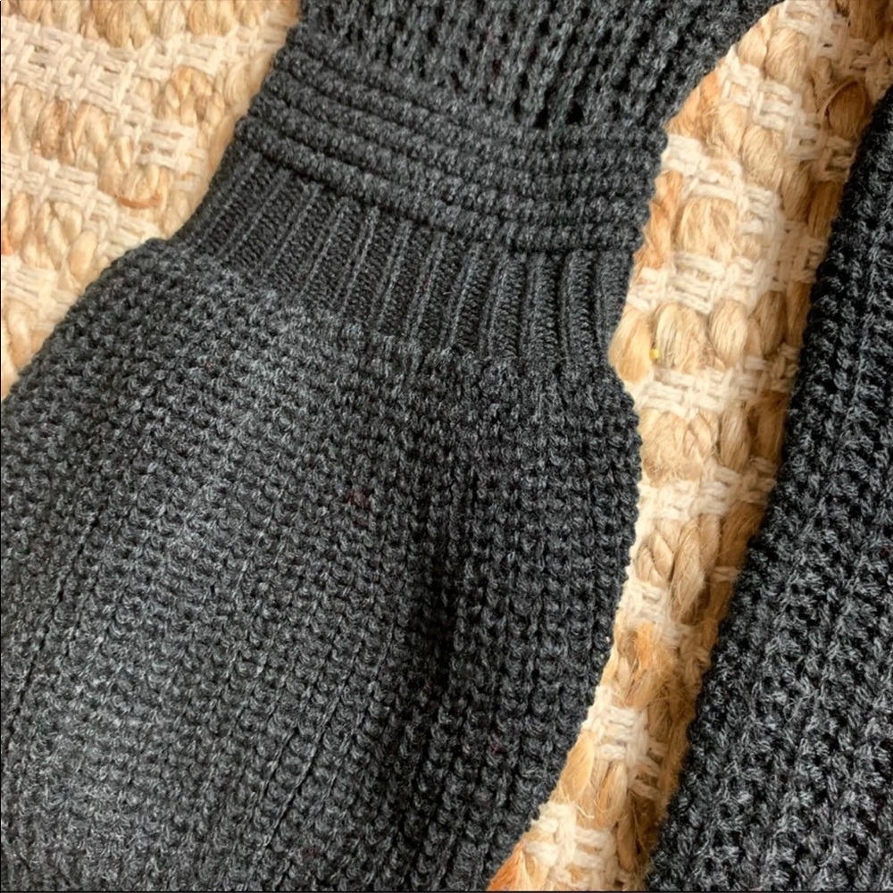 CAYDENCE BLACK BUBBLE ACCENT SLEEVE KNIT SWEATER - Picture 2 of 5